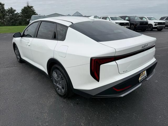 2025 Kia K4 LX