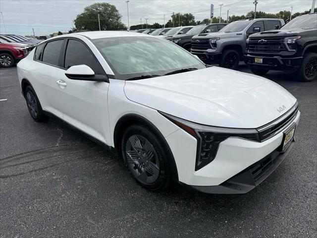 2025 Kia K4 LX