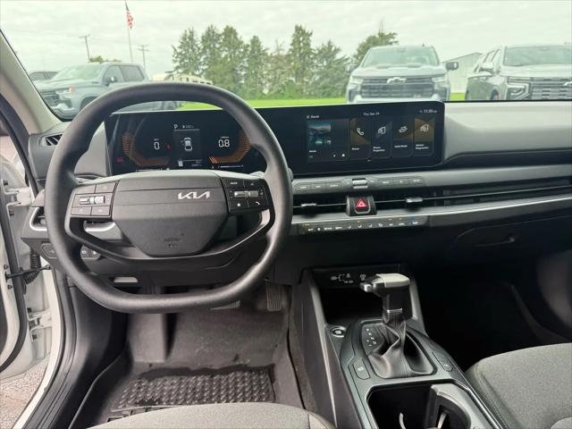 2025 Kia K4 LX