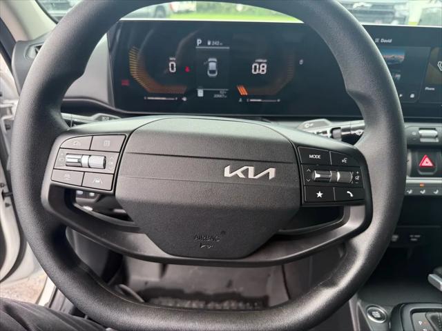 2025 Kia K4 LX