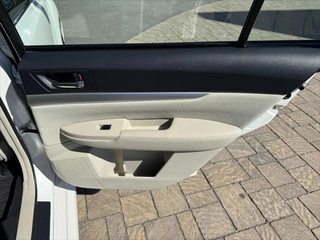 2011 Subaru Legacy 2.5i Premium