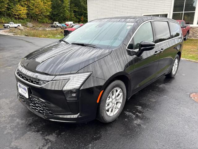 2027 Chrysler Pacifica Select for sale in Hillsboro, NH