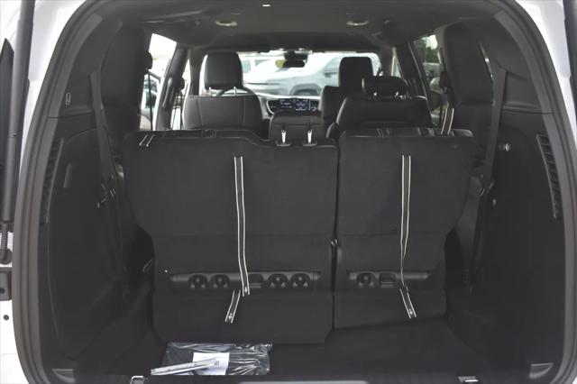 2027 Chrysler Pacifica LX