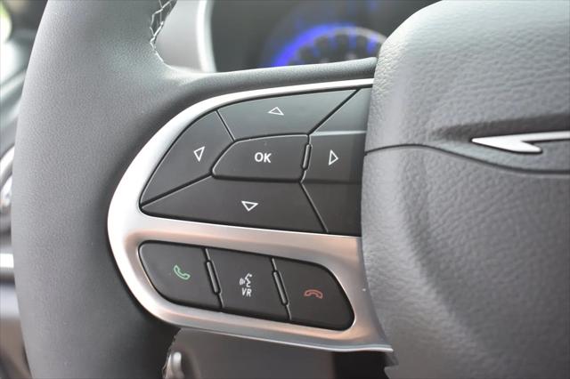 2027 Chrysler Pacifica LX