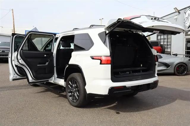 2025 Toyota Sequoia Platinum