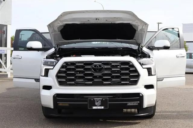2025 Toyota Sequoia Platinum