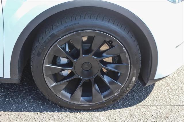 2024 Tesla Model Y Long Range Dual Motor All-Wheel Drive