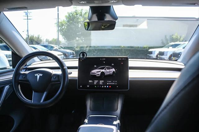 2024 Tesla Model Y Long Range Dual Motor All-Wheel Drive