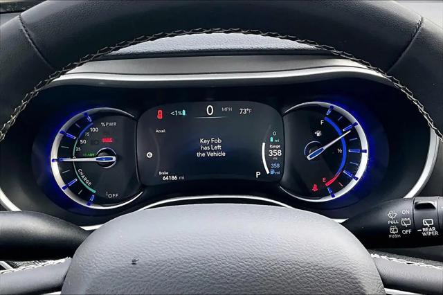 2024 Chrysler Pacifica Hybrid Select
