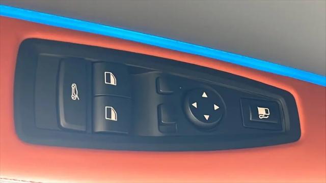 2019 BMW i8 Roadster