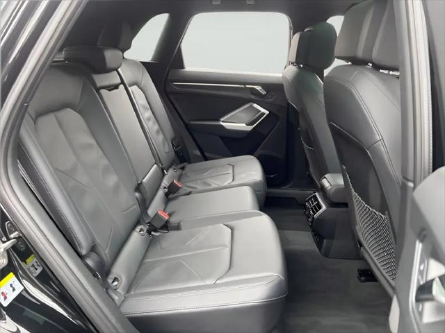 2024 Audi Q3 Premium 45 TFSI S line quattro Tiptronic