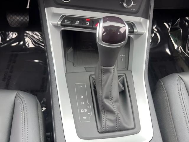 2024 Audi Q3 Premium 45 TFSI S line quattro Tiptronic