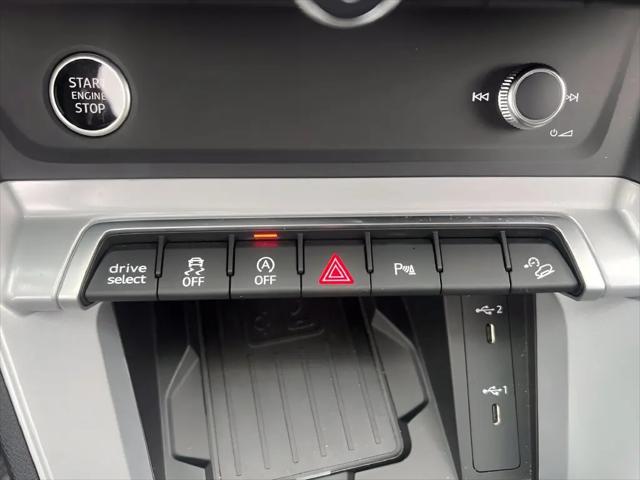 2024 Audi Q3 Premium 45 TFSI S line quattro Tiptronic