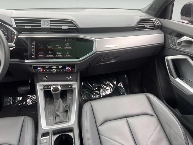 2024 Audi Q3 Premium 45 TFSI S line quattro Tiptronic