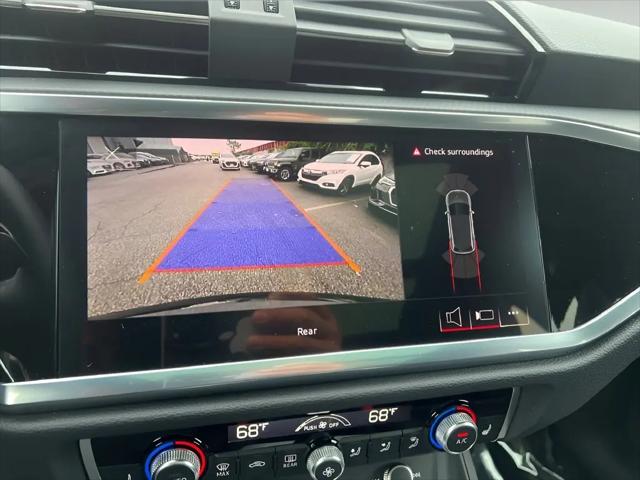 2024 Audi Q3 Premium 45 TFSI S line quattro Tiptronic