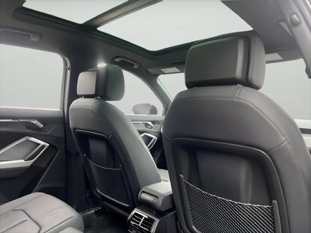 2024 Audi Q3 Premium 45 TFSI S line quattro Tiptronic