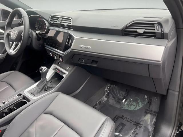 2024 Audi Q3 Premium 45 TFSI S line quattro Tiptronic