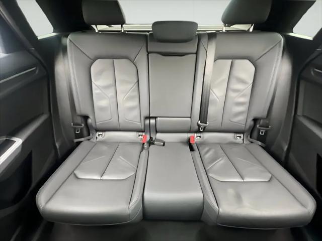 2024 Audi Q3 Premium 45 TFSI S line quattro Tiptronic
