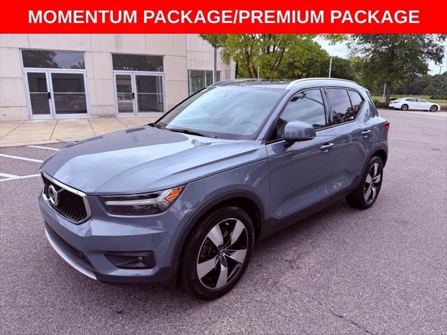 2021 Volvo XC40 T5 Momentum
