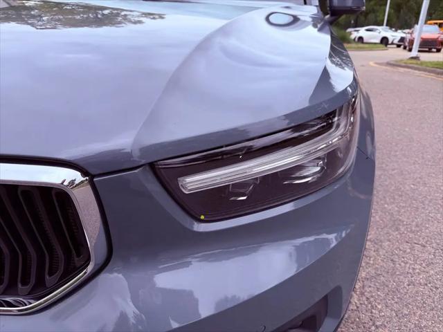 2021 Volvo XC40 T5 Momentum