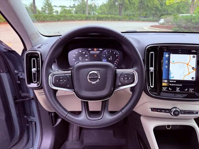 2021 Volvo XC40 T5 Momentum