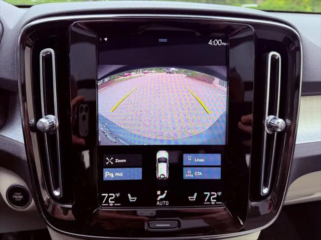 2021 Volvo XC40 T5 Momentum