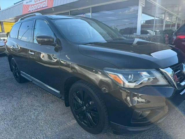 2017 Nissan Pathfinder Platinum