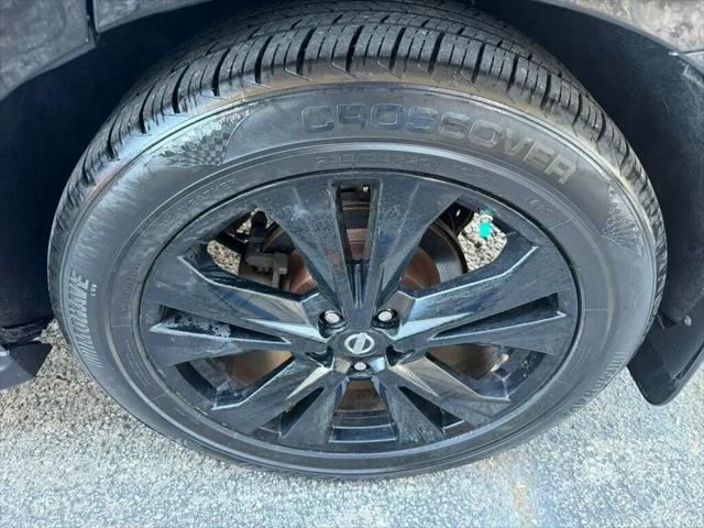 2017 Nissan Pathfinder Platinum