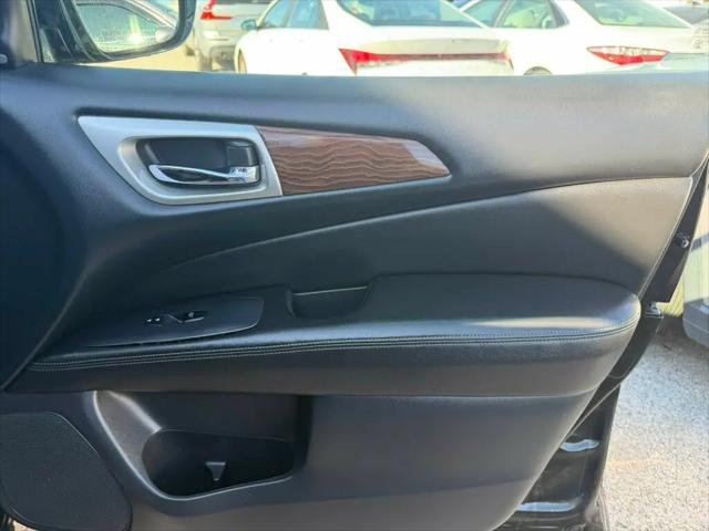 2017 Nissan Pathfinder Platinum