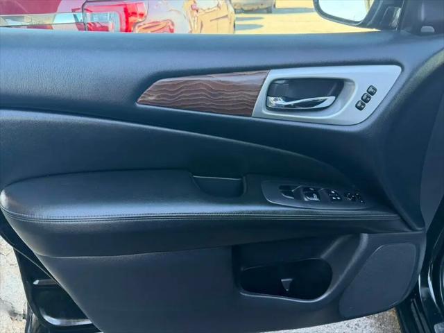2017 Nissan Pathfinder Platinum