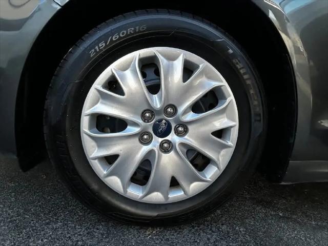 2019 Ford Fusion S