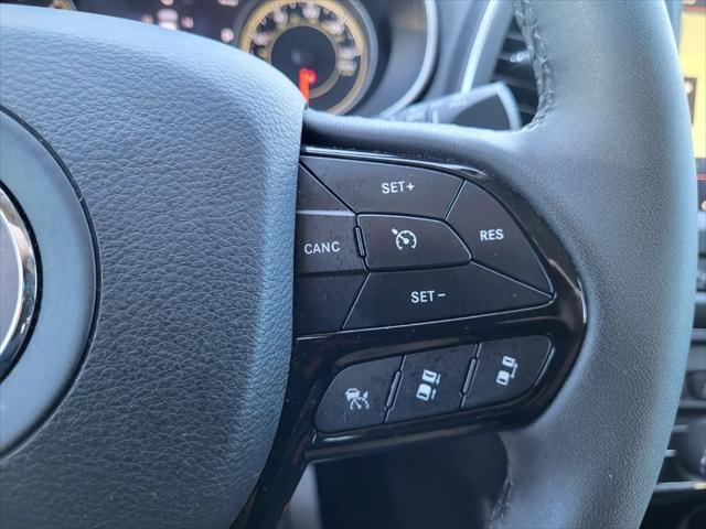 2023 Jeep Cherokee Altitude Lux 4x4