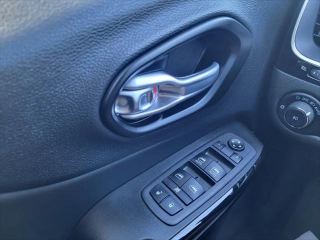 2023 Jeep Cherokee Altitude Lux 4x4