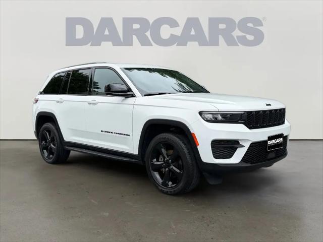 2023 Jeep Grand Cherokee Altitude 4x4 for sale in Temple Hills, MD