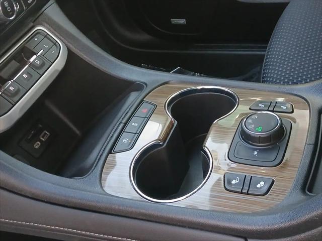 2023 GMC Acadia AWD SLE