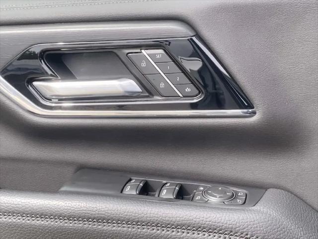 2025 GMC Yukon 4WD Denali