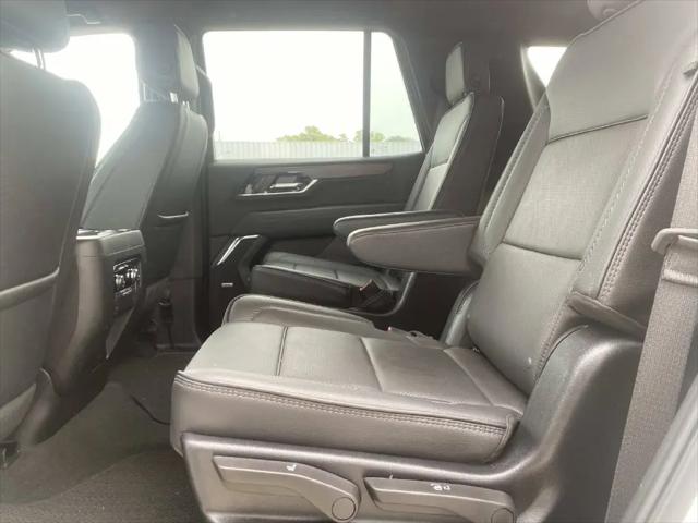 2025 GMC Yukon 4WD Denali