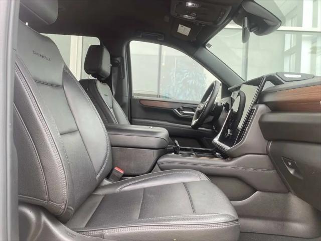 2025 GMC Yukon 4WD Denali