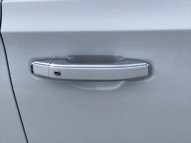 2025 GMC Yukon 4WD Denali