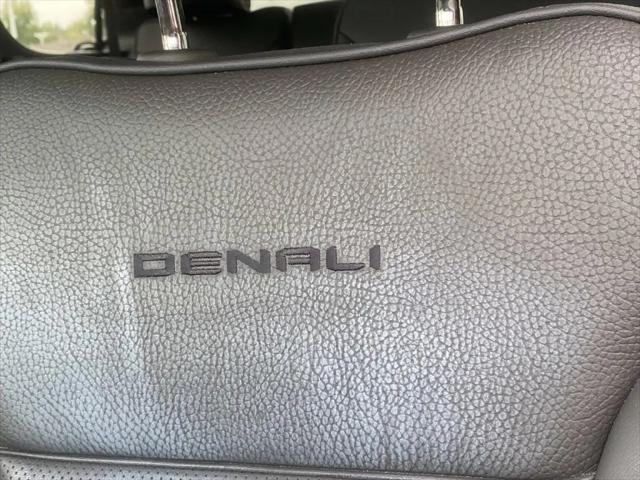 2025 GMC Yukon 4WD Denali