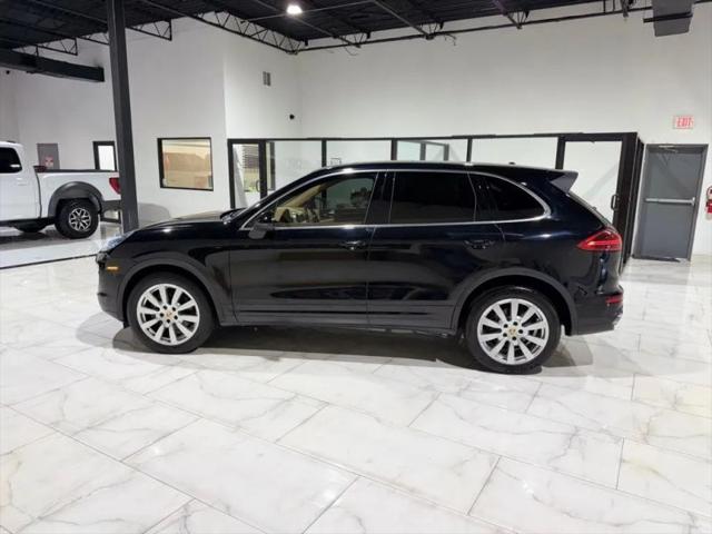 2016 Porsche Cayenne Base