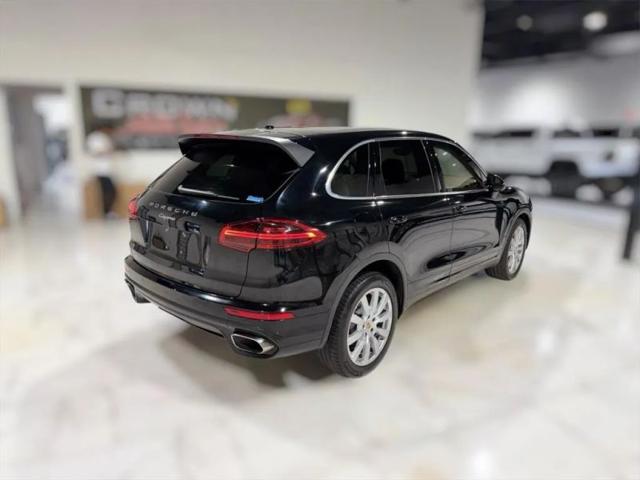 2016 Porsche Cayenne Base