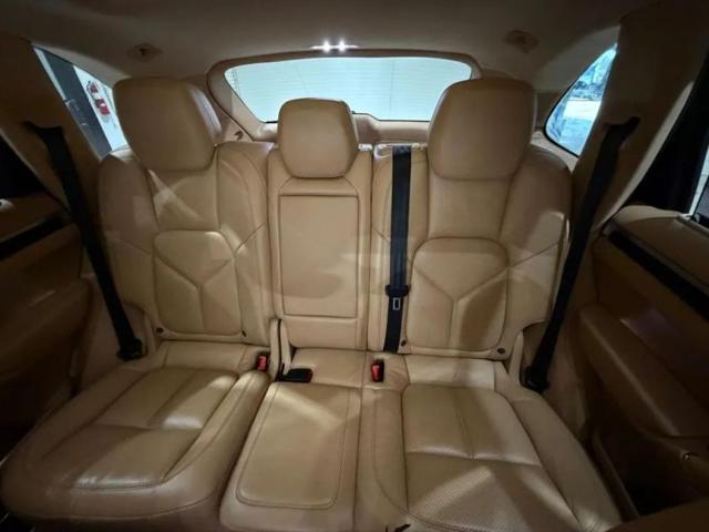2016 Porsche Cayenne Base