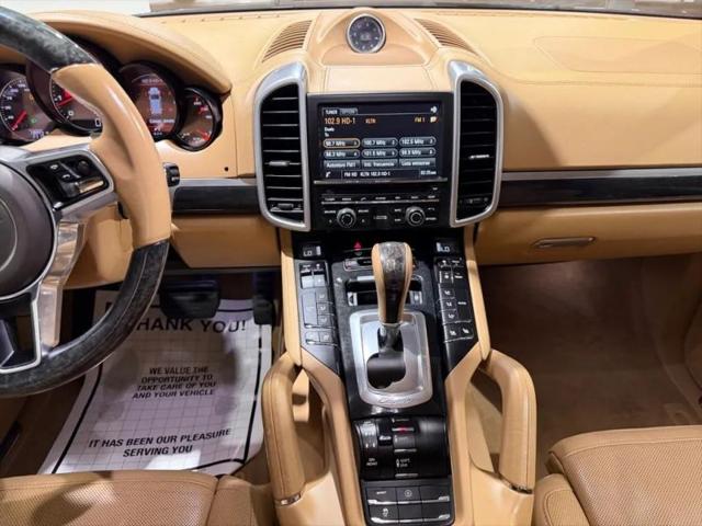 2016 Porsche Cayenne Base