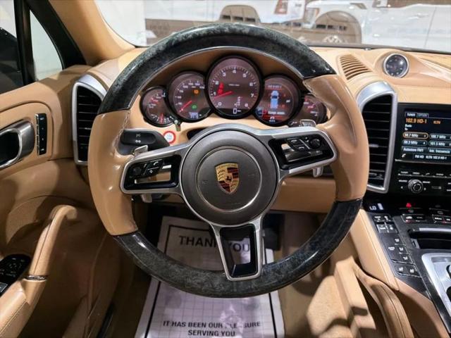 2016 Porsche Cayenne Base