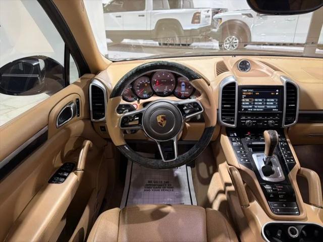 2016 Porsche Cayenne Base