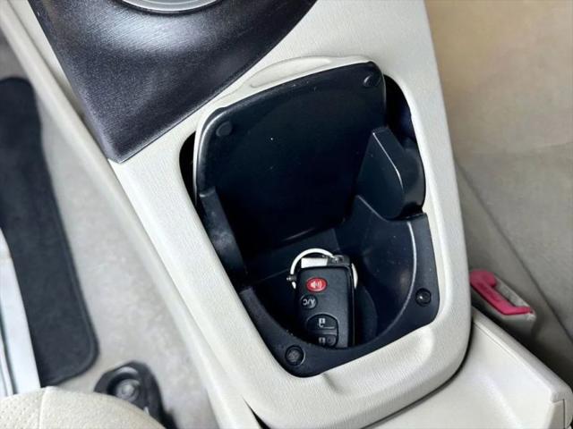 2011 Toyota Prius Two