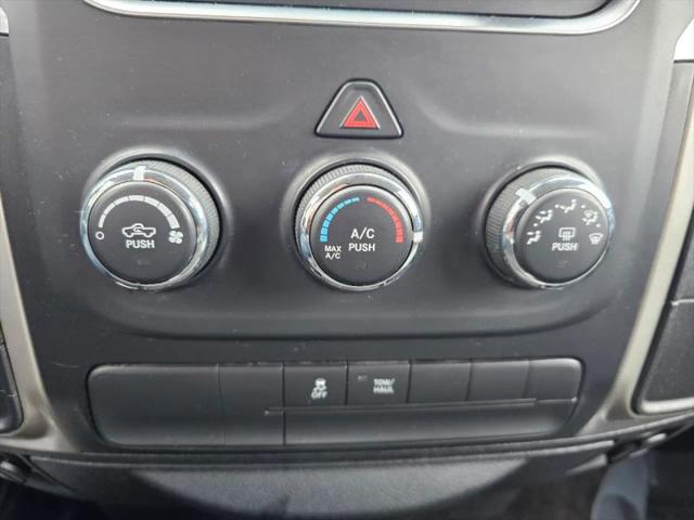 2016 Ram 1500 SLT