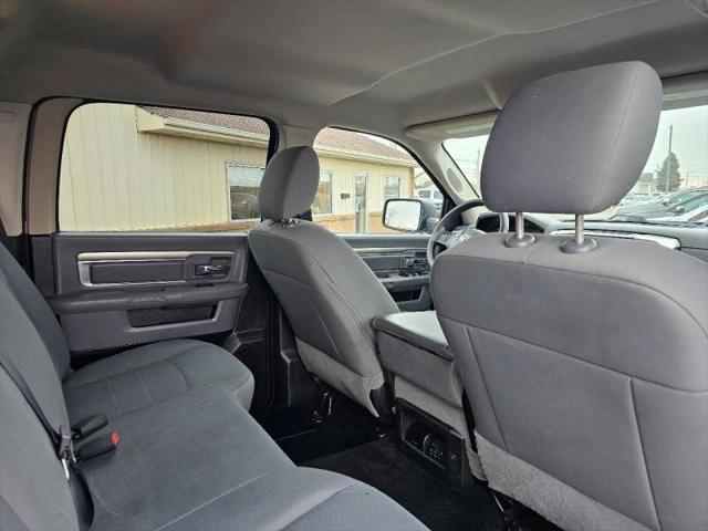 2016 Ram 1500 SLT