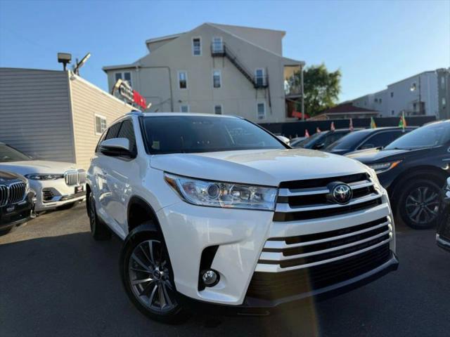 2019 Toyota Highlander XLE for sale in Paterson, NJ